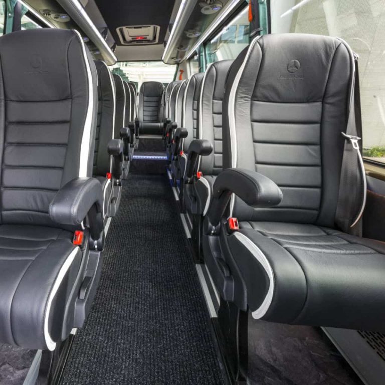 Minibus-Hire-Manchester-Luxury-Mercedes-Minibus-Hire